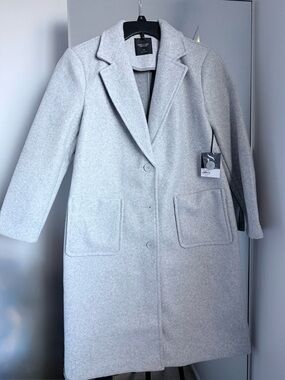 Women's Petite Simply Vera Vera Wang brushed Melton coat. Light Grey size S